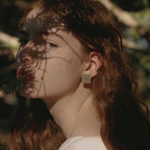 Meet your Posher, Waneta